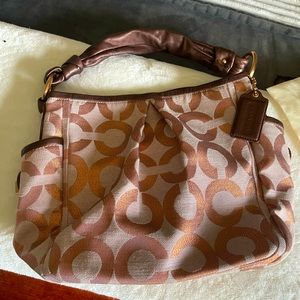 Coach Rosegold tote ⭐️